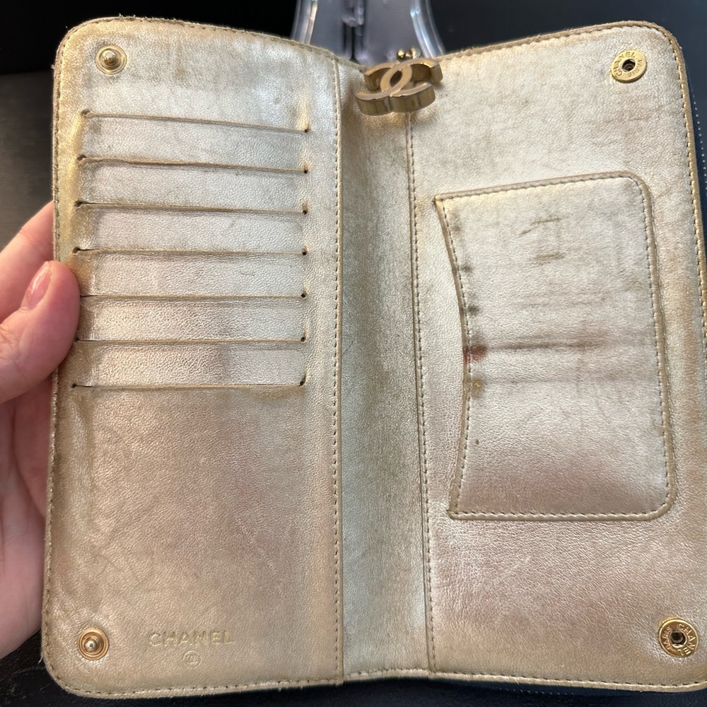 Authentic Chanel Denim Wallet, full inclusion with COA! - Picture 4 of 16